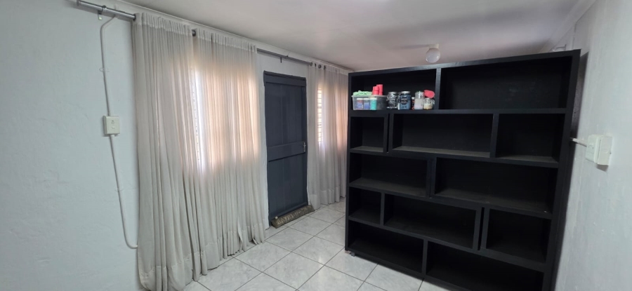 Commercial Property for Sale in Ifafi North West